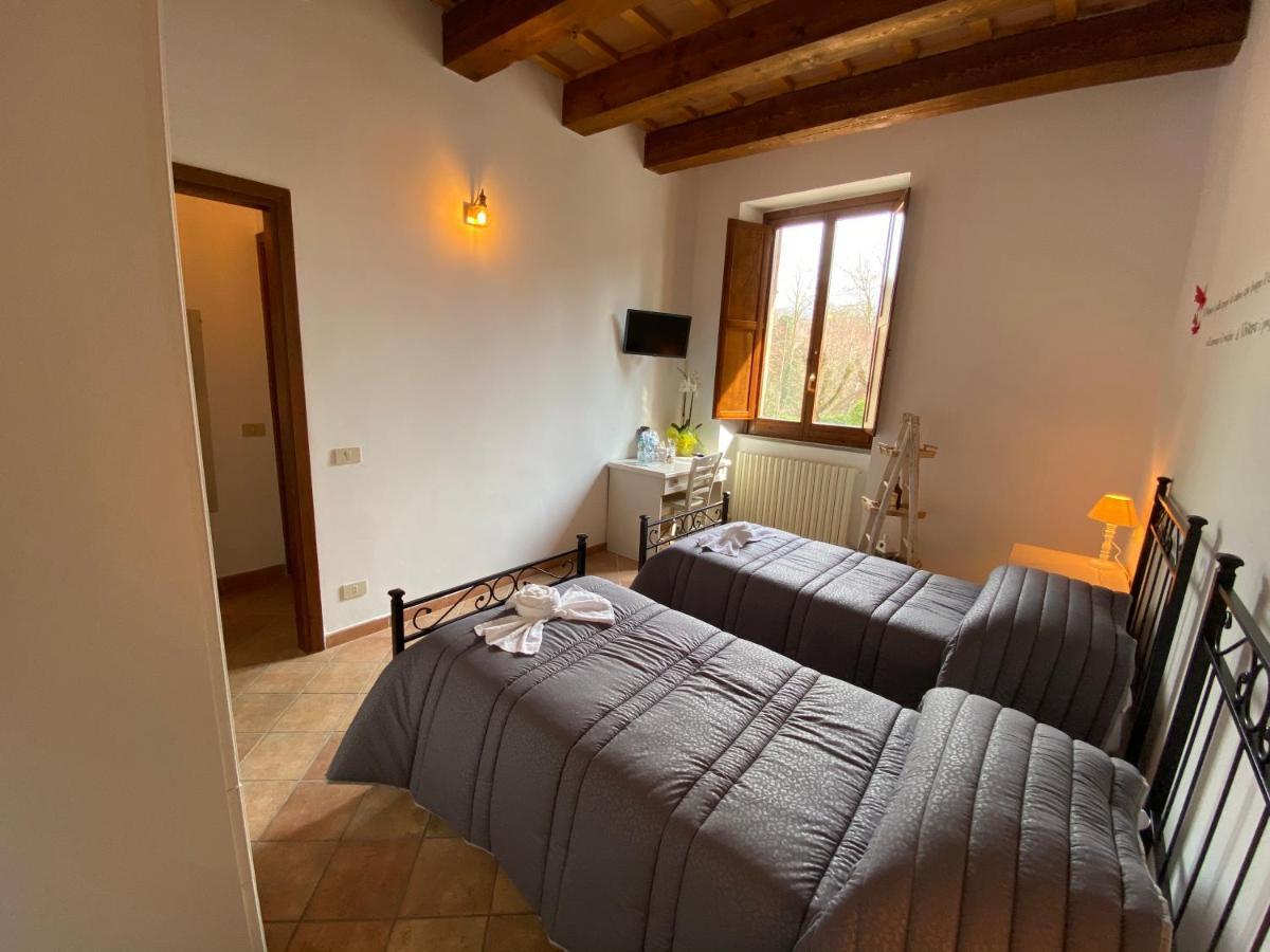 Locanda Della Pieve Pievebovigliana Exterior foto